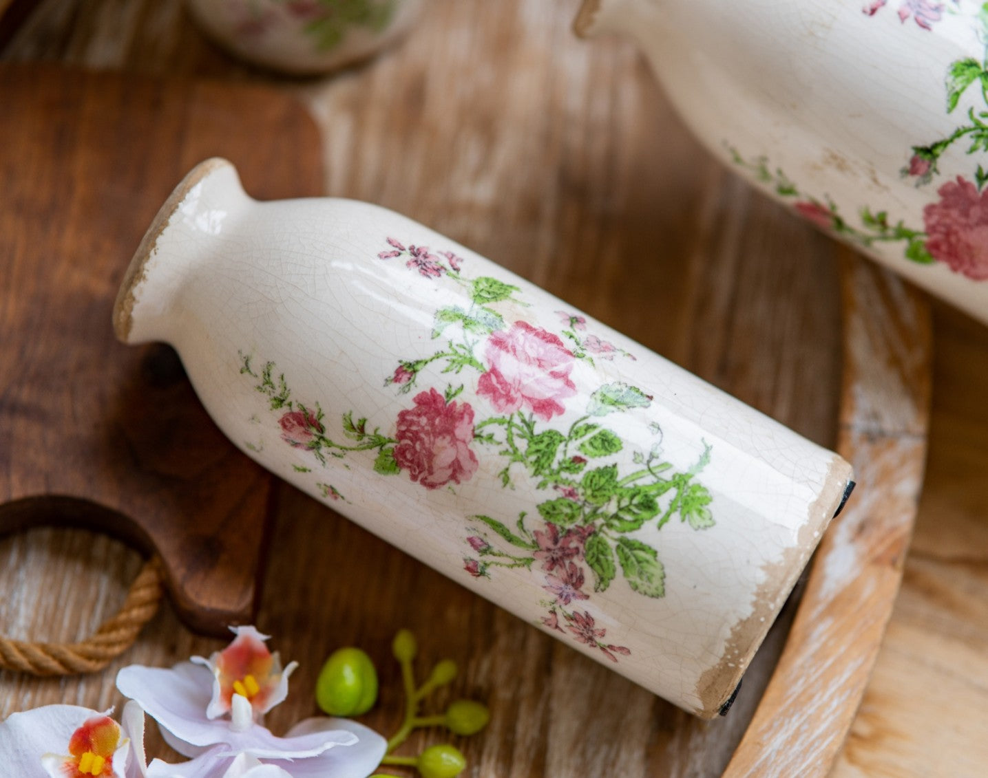 TEWEIQI  2 Sizes Retro Rose Floral Mini Ceramic Vases Set - Rustic Table Centerpiece Home Decor